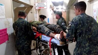 Llegada de los militares heridos al hospital regional de Concepción.