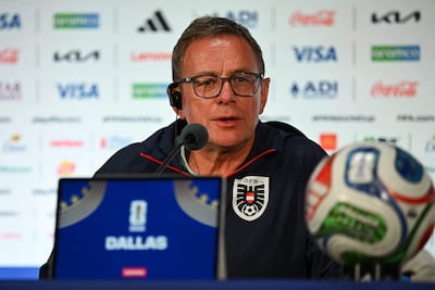El director técnico alemán de Austria, Ralf Rangnick, ofrece una conferencia de prensa de día previo al partido en el Estadio de Dallas en Arlington, en la víspera del partido de fútbol del Grupo J del Mundial 2026 entre Argentina y Austria.