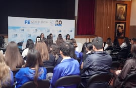 El lanzamiento de las Olimpiadas de Diseño Graficos se realizó en el salón del colegio Las Teresas.