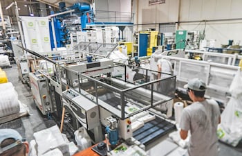 Industrias Reunidas Ñemby (IRÑ), con más de cuatro décadas de trayectoria.