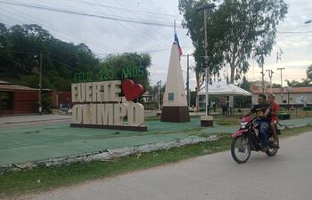 Plaza central en Fuerte Olimpo.