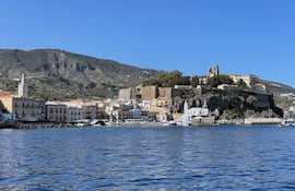 Muchas cosas son distintas en Sicilia, incluso el fuego y el agua.