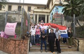 Los pacientes oncológicos constantemente se movilizan para exigir medicamentos.