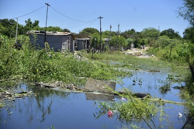 La crecida del río Paraguay genera el desplazamiento de las familias del Bañado Sur. (Imagen de referencia)