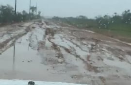 Pobladores de Borja y Mbuyapey denuncian abandono y reclaman asfalto ante aislamiento por lluvias.