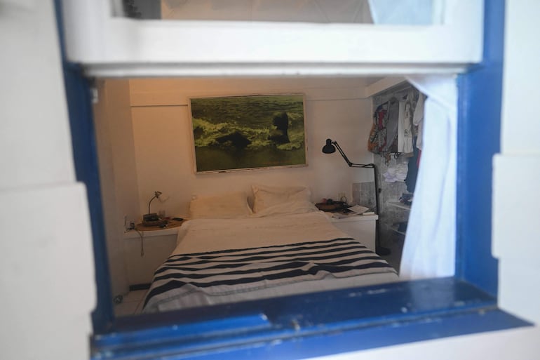 Esta vista muestra la habitación donde se alojó la fallecida actriz francesa Brigitte Bardot en 1964, en la posada Casa do Sol, durante su visita a la ciudad de Armação dos Búzios, en el estado de Río de Janeiro, Brasil, el 3 de enero de 2026.