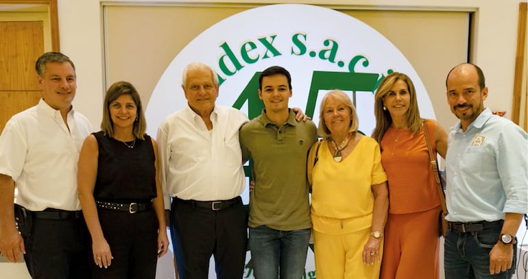 Directivos de INDEX, quienes sentaron las bases de una organización que continúa proyectándose hacia el futuro con el mismo espíritu que dio origen a su historia.