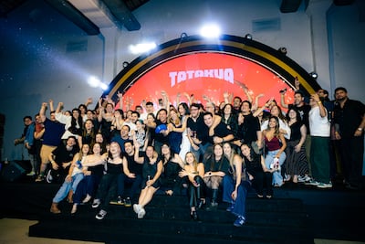 El equipo de Oniria\TBWA celebra sus galardones obtenidos en los Premios Tatakua.