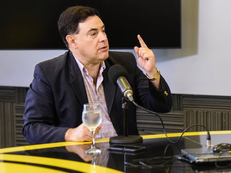 Hugo Estigarribia, abogado constitucionalista.