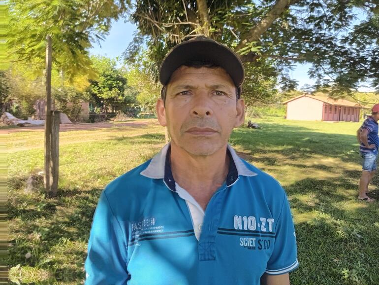 Osvaldo Enciso pide a las autoridades educativas, en representación de los padres, el nombramiento de un docente de la comunidad de Peguaho.