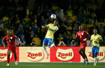 Estevão, de 17 años, debutó en Brasil contra Ecuador.