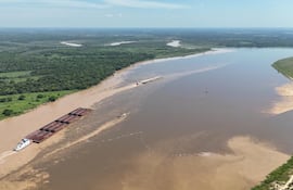 Confluencia del río Bermejo con el río Paraguay.