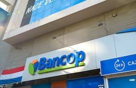 Aunque el sector productivo permanece en el centro de Bancop, la estrategia nunca se limitó al agro ni a las cooperativas. La institución desarrolla productos para otros segmentos, además de servicios de consumo, tarjetas y soluciones.