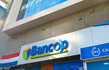 Aunque el sector productivo permanece en el centro de Bancop, la estrategia nunca se limitó al agro ni a las cooperativas. La institución desarrolla productos para otros segmentos, además de servicios de consumo, tarjetas y soluciones.