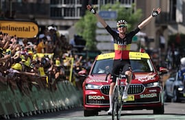 Tim Wellens (UAE Team) se impuso en solitario en la 15ª etapa del Tour de Francia este domingo.