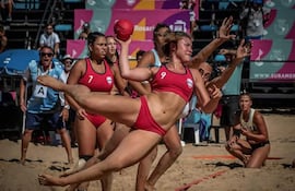 Hay compromiso para las selecciones en el beach handball.