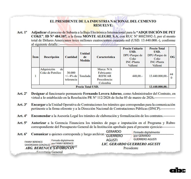 Documento oficial que detalla la adjudicación de un contrato de compra de pet coke a Monte Alegre S.A.
