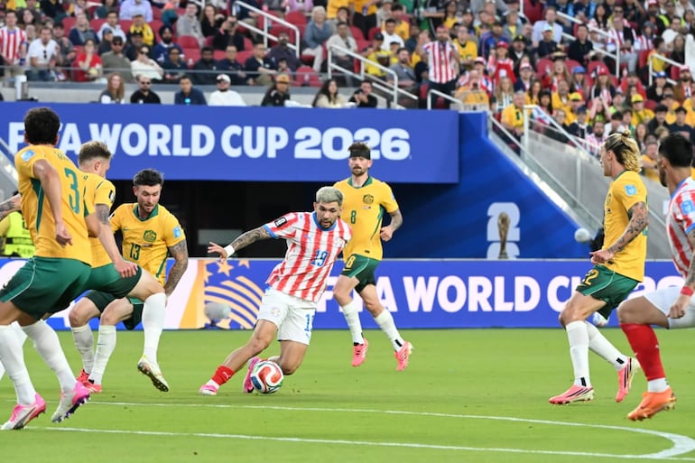 Paraguay iguala con Australia y se mantiene en línea de clasificación - Selección Paraguaya
