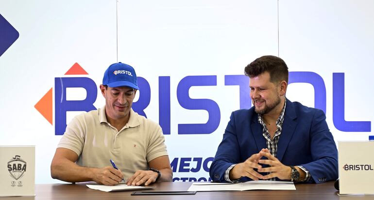 El vehículo de Gustavo Saba lucirá el logo de Bristol en todas las competencias del calendario 2026.