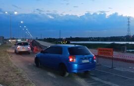Tránsito se da de manera lenta en la salida de Asunción por bloqueo parcial.