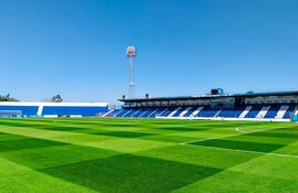 El sector cubierto del estadio Río Parapití de Pedro Juan Caballero está totalmente agotado.