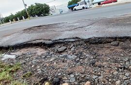 baches en asfalto de autopista