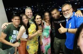 Lizany Solís Gómez; Aldo Pintos, comandante de la Senad, y Hugo Baptista (der.), director de Senad.