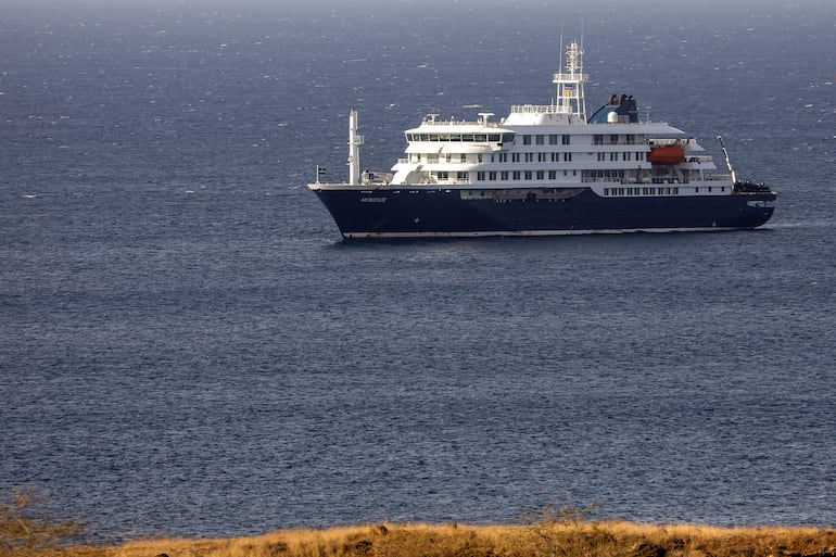 El crucero MV Hondius, que ha reportado un brote de hantavirus, cuenta con un total de 149 personas a bordo