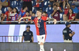 El argentino Pablo Ezequiel Vegetti Pfaffen (37 años) marcó el primero de Cerro y el segundo desde su llegada a la institución.