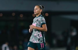 La paraguaya Claudia Martínez, jugadora de Washington Spirit, durante el debut en la National Women's Soccer League en un partido frente a Portland Thorns en el Audi Field, en Washington, Estados Unidos.