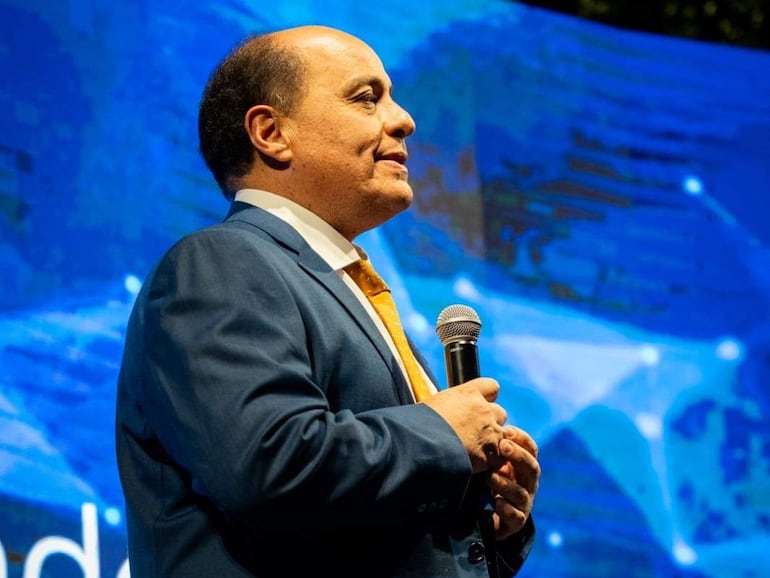 Fernando Quintana, Datasystems Business Manager.