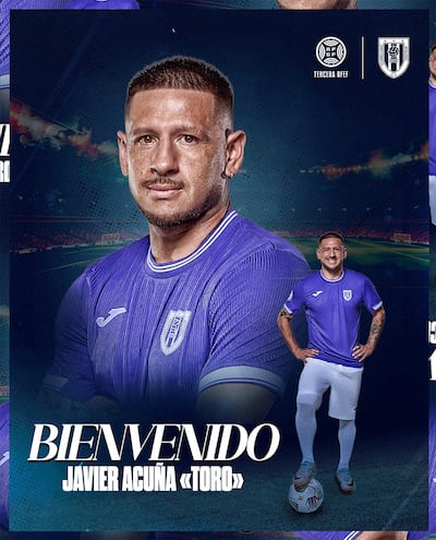 Carlos Javier Acuña, en el Athletic Club Torrellano de España.