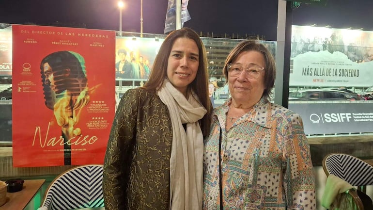 Carla Martinessi y Lucila Benza participan en el estreno de la película 'Narciso' en San Sebastián.