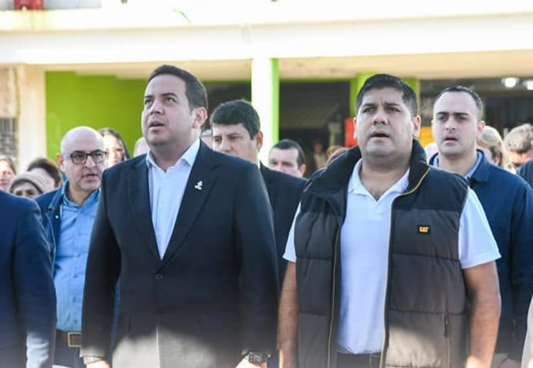El gobernador de Central y líder del Nuevo Liberalismo Ricardo Estigarribia y Jorge Luis Dimartino (PLRA), intendente de Itá.