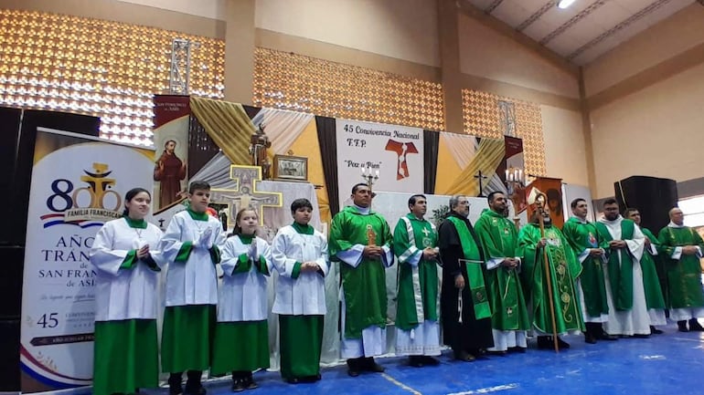 Cerca de mil personas participaron de la 45ª Convivencia Nacional de la Familia Franciscana en Caazapá.