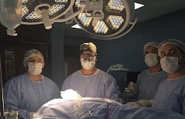 Primera cirugía de transferencia nerviosa en el Hospital Ingavi.