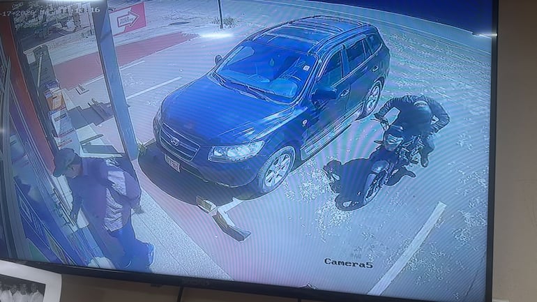 Asaltaron financiera en Luque y se llevan dinero y celulares