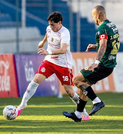 Óscar Fabián Gavilán Acosta (21 años), extremo derecho de proyección del General Caballero de Juan León Mallorquín, uno de los líderes de la División Intermedia.