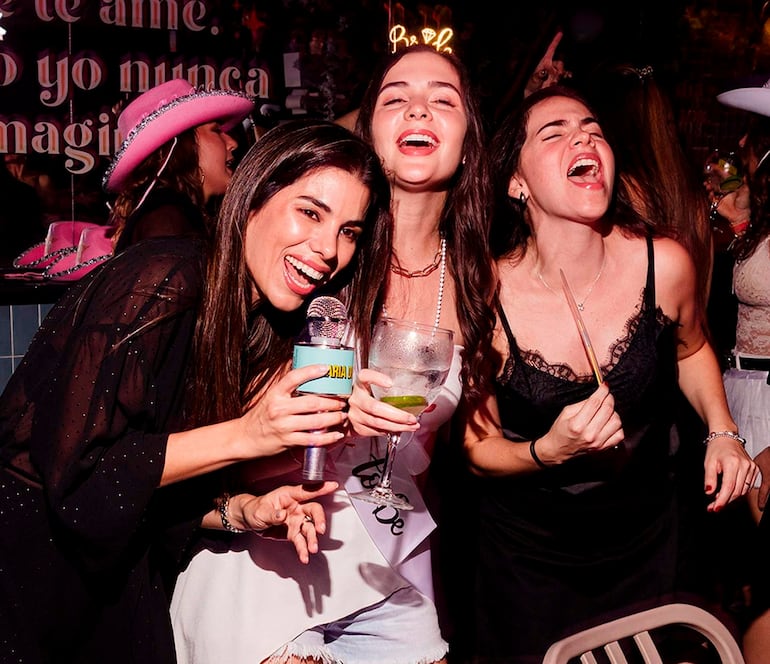 Canciones de distintas épocas encontraron una nueva forma de conectar con el público a través de experiencias colectivas en María Dolores.