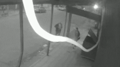 Violento asalto a una adolescente de 15 años en Villa Elisa queda grabado en circuito cerrado