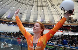 La neerlandesa Hetty Van de Wouw rompió en Santiago de Chile su propia marca mundial.