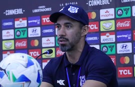 Eduardo Fabián Ledesma Trinidad (40 años), entrenador del Sportivo 2 de Mayo.