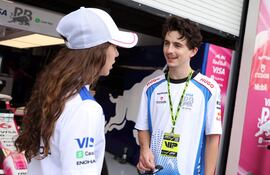 El actor Timothée Chalamet en el Autódromo Internacional de Miami.