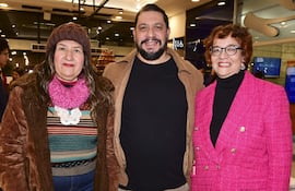 Julia Isidrez, Jorge Enciso y Verónica Torres.