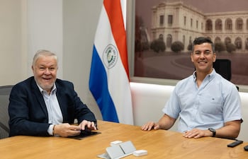 Jorge Britez y Santiago Peña. Locales 09-02-2026