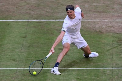 Alexander Zverev (29 años), reciente campeón de Roland Garros, avanzó a los cuartos de final del torneo de Halle (Alemania), que se disputa sobre hierba.