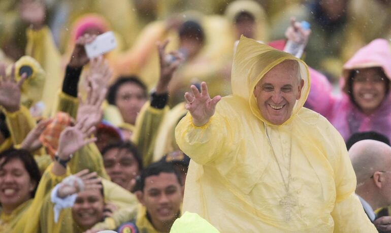 El papa Francisco durante su visita a Filipinas, de donde saldría su sucesor.