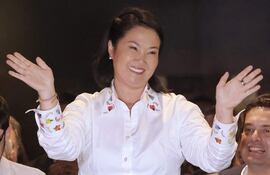La candidata derechista Keiko Fujimori declaró este lunes que recibe su triunfo en la segunda vuelta presidencial de Perú “con gran responsabilidad”