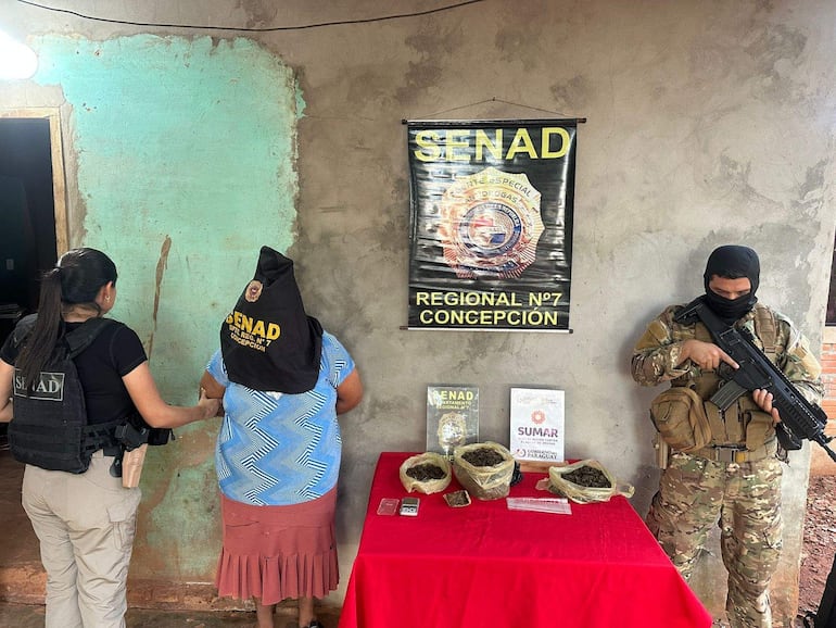 Cae presunta distribuidora de marihuana que operaba en Azotey