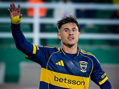 El paraguayo Adam Bareiro, delantero de Boca Juniors, celebra un gol en el partido frente a Defensa y Justicia por la fecha 16 del torneo Apertura 2026 de la Liga Profesional de Argentina en el estadio Norberto Tomaghello, en Buenos Aires, Argentina.